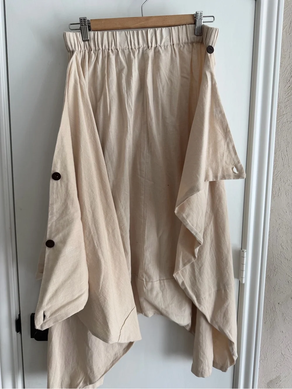 Beige Harem Pants Draped Capri pants from Tokyo One Size Fits All S-L Drawstring